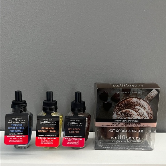 Bath & Body Works Wallflower Set - Warm Holiday Scents - Picture 1 of 5